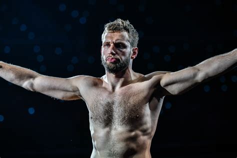 It would be an extremely tough test, as "The Dutch Knight" owns a 15-0 MMA record along with the ONE Light Heavyweight and Middleweight. . Reinier de ridder